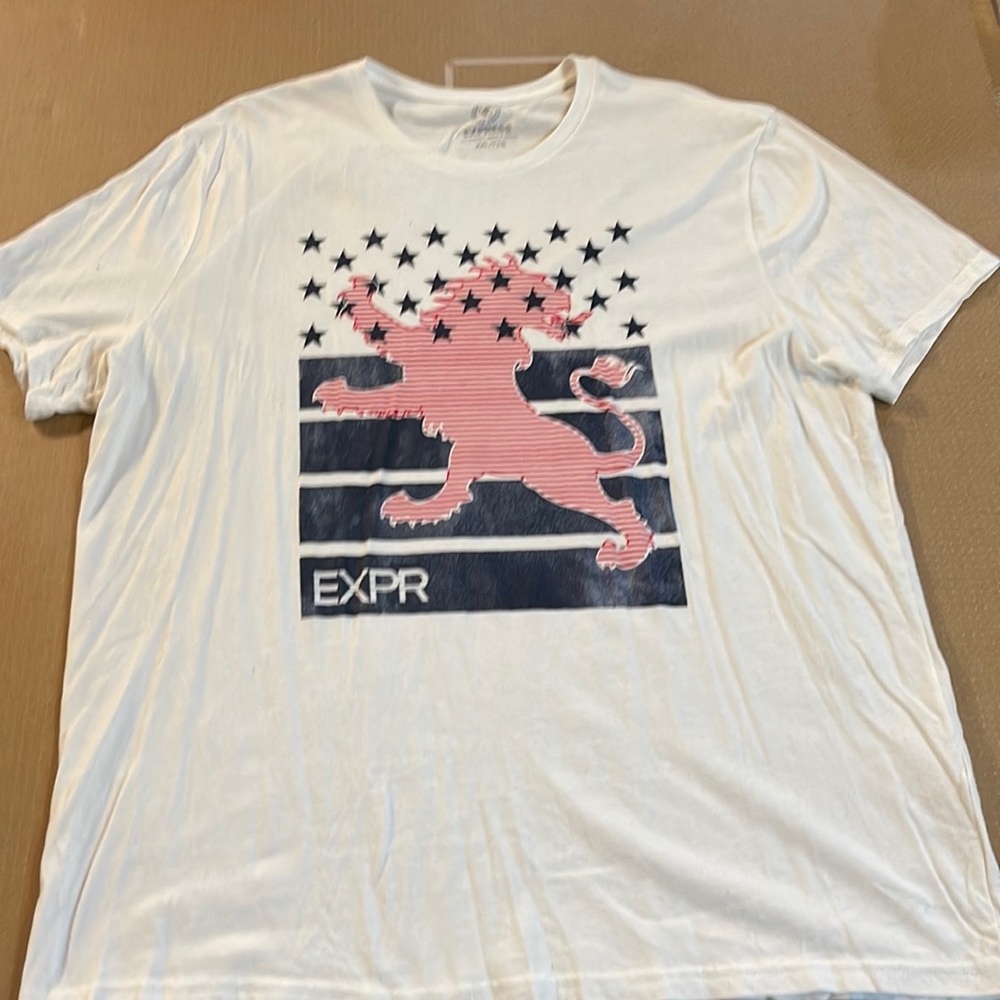 Express graphic T-shirt